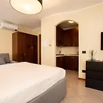 Antico Pozzo Apartment Апарт-отель Белладжо