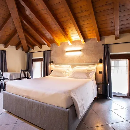 Апарт-отель Antico Pozzo Apartment Белладжо